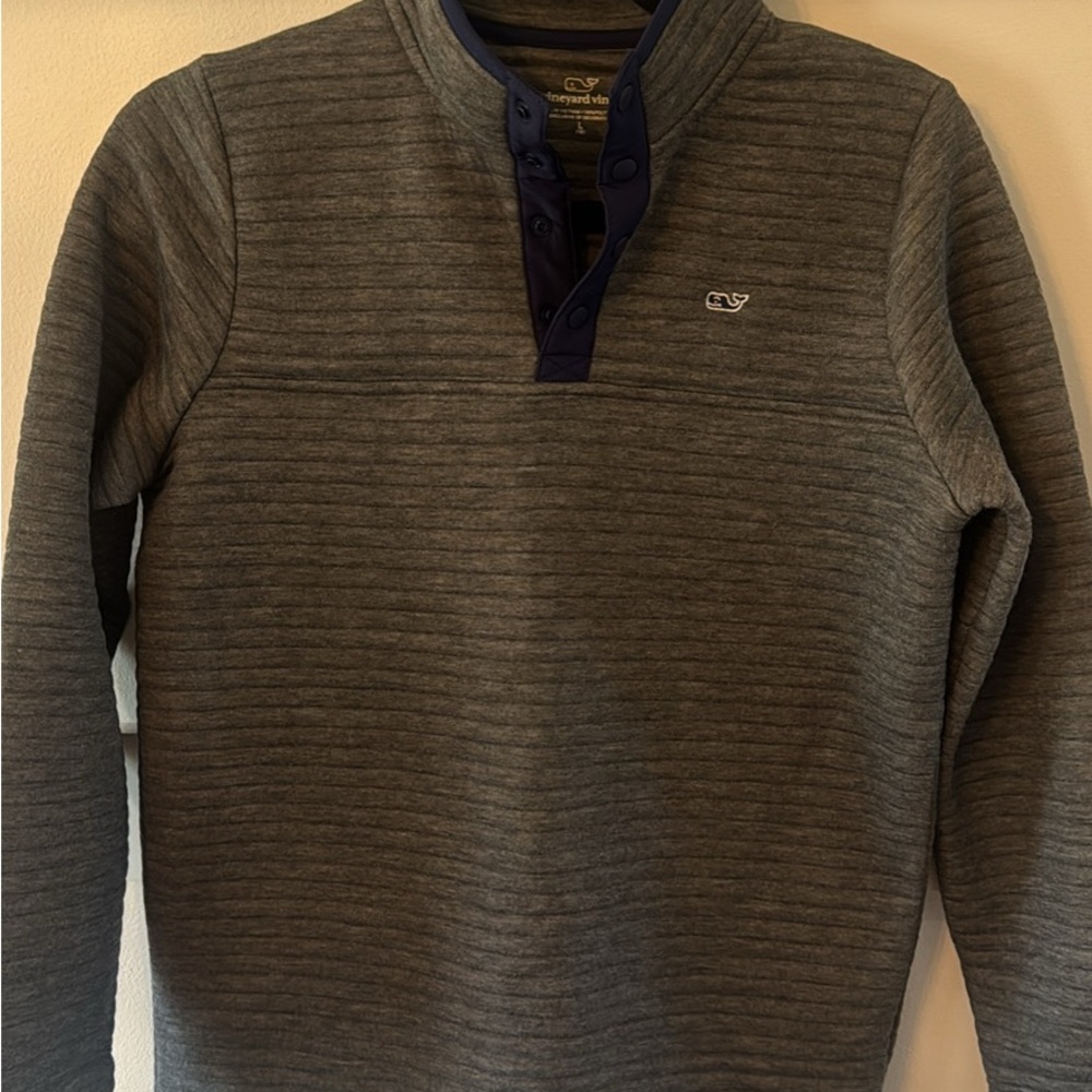 Vineyard Vines Gray Pullover with Blue Details Boys